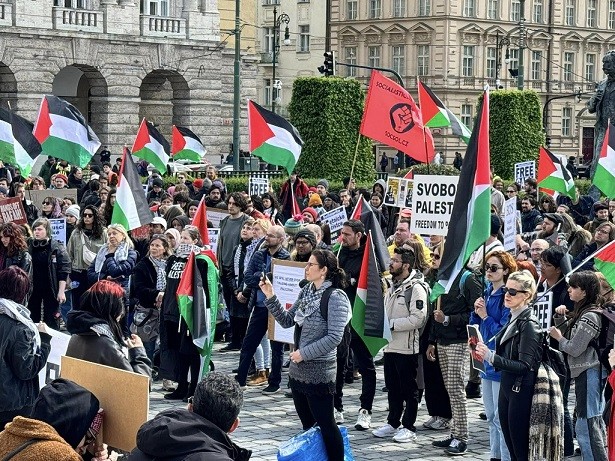 2.21.4.24-praha.jpg